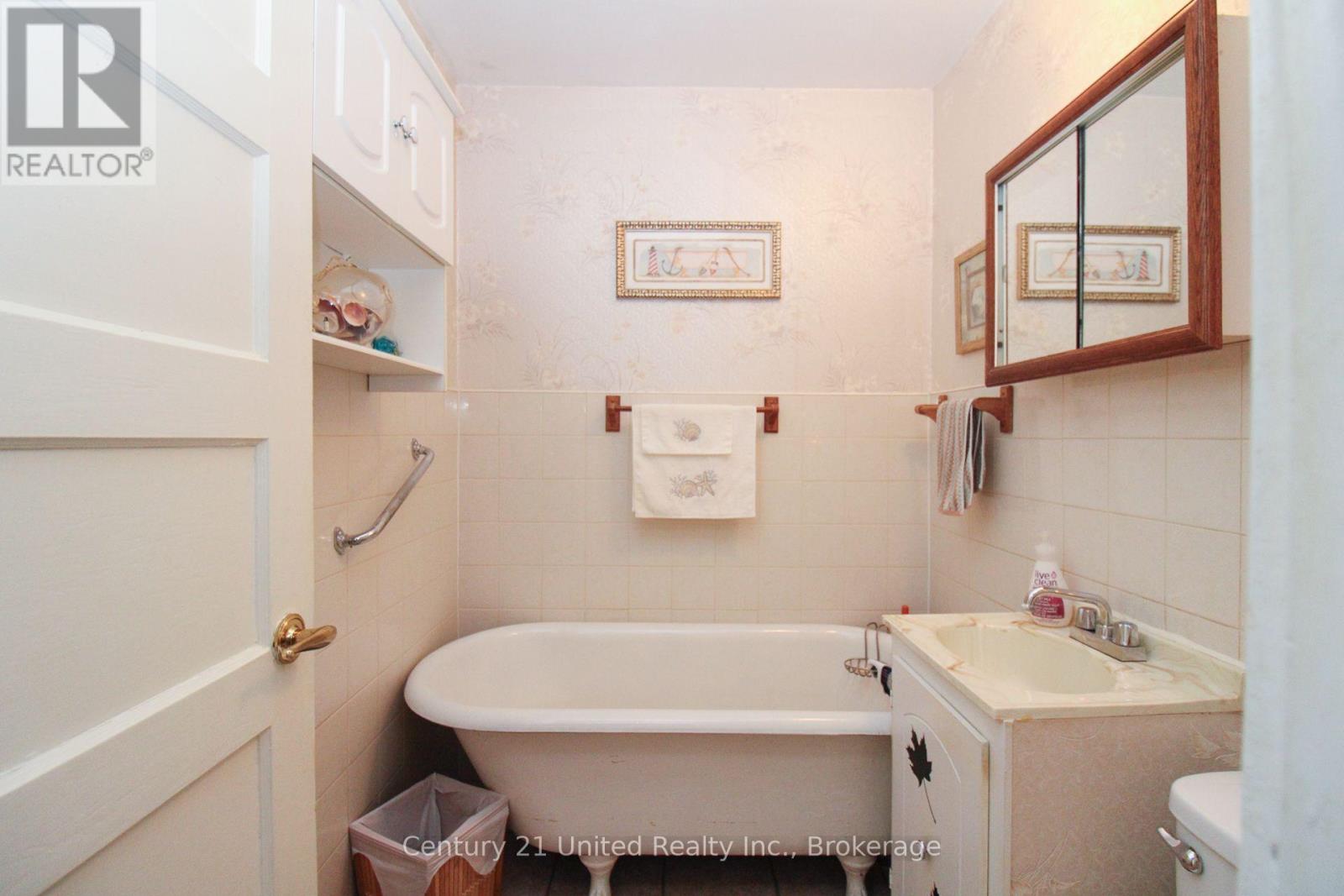 783 ST MARY'S STREET - 26
