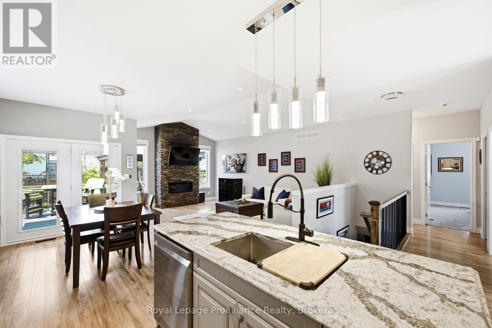 74 SIENNA AVENUE - 18