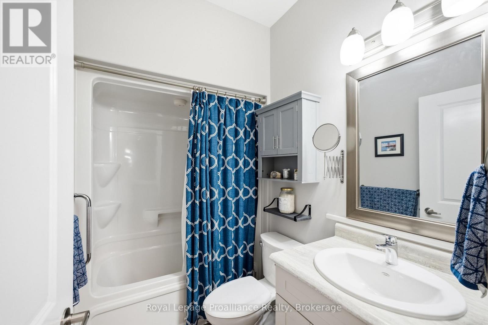 74 SIENNA AVENUE - 21