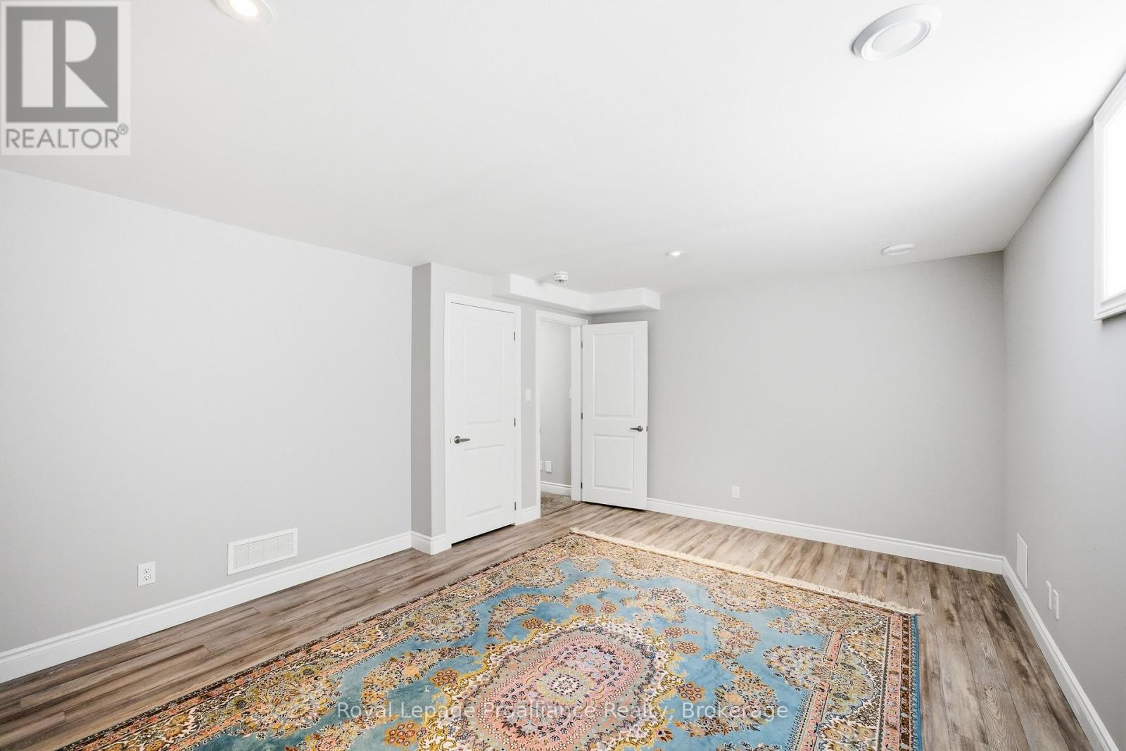 74 SIENNA AVENUE - 39