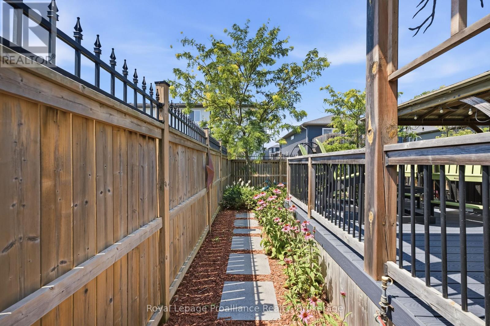 74 SIENNA AVENUE - 48