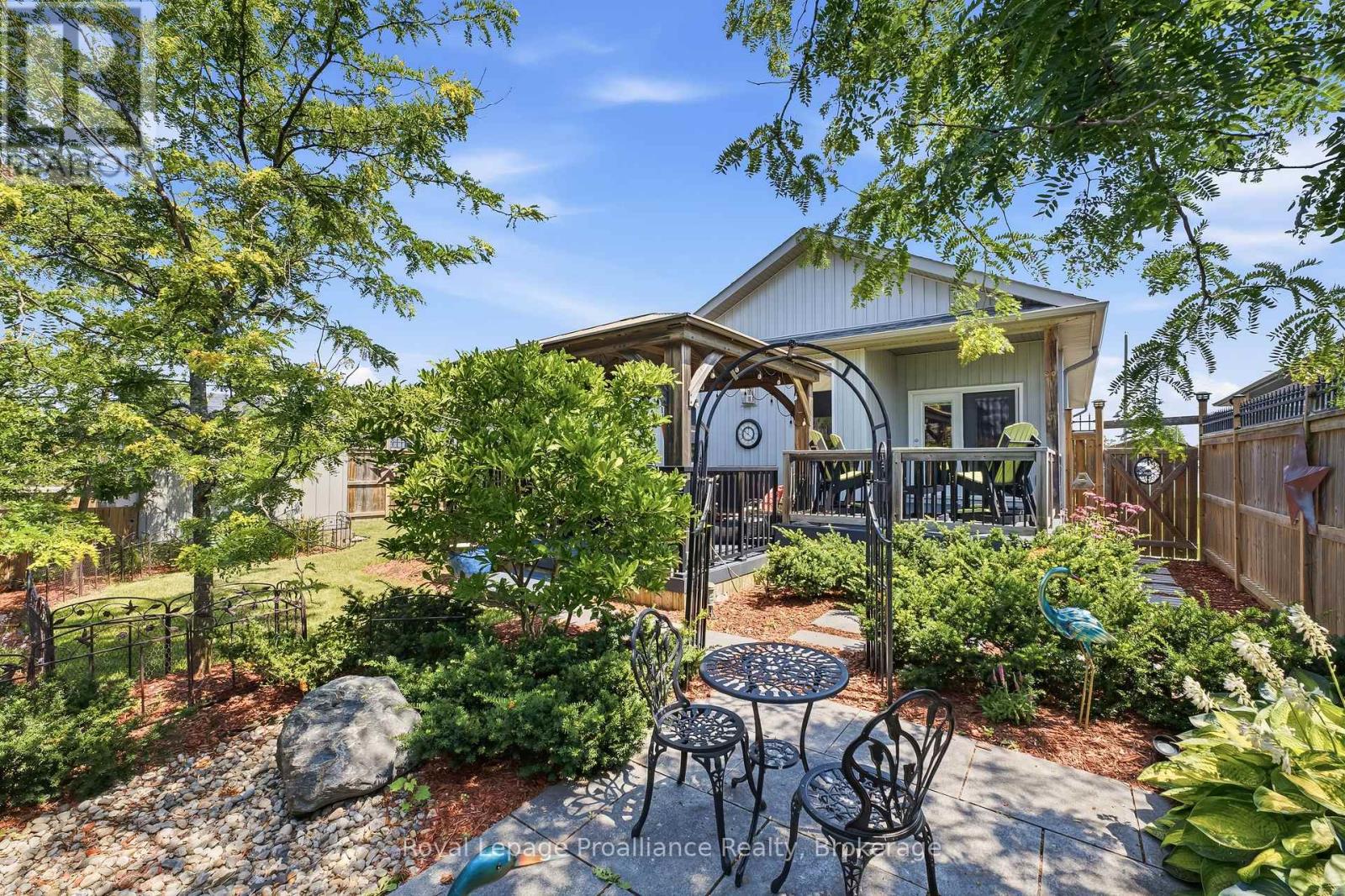 74 SIENNA AVENUE - 50