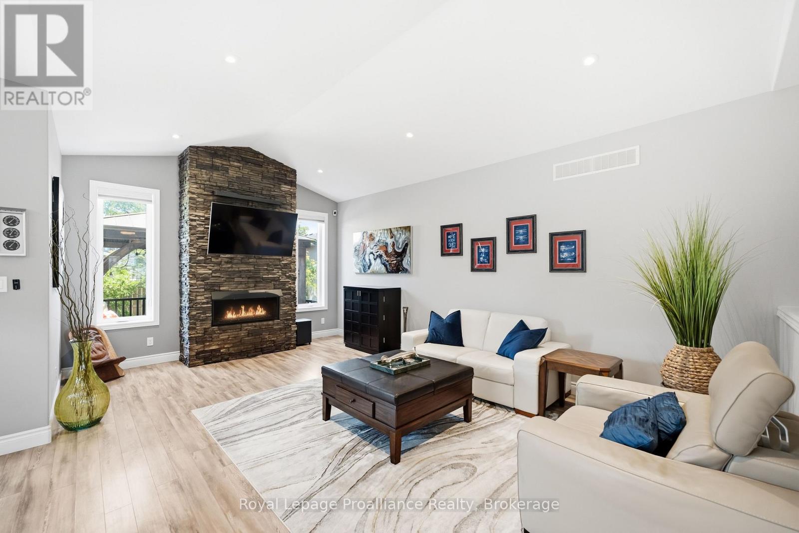 74 SIENNA AVENUE - 7
