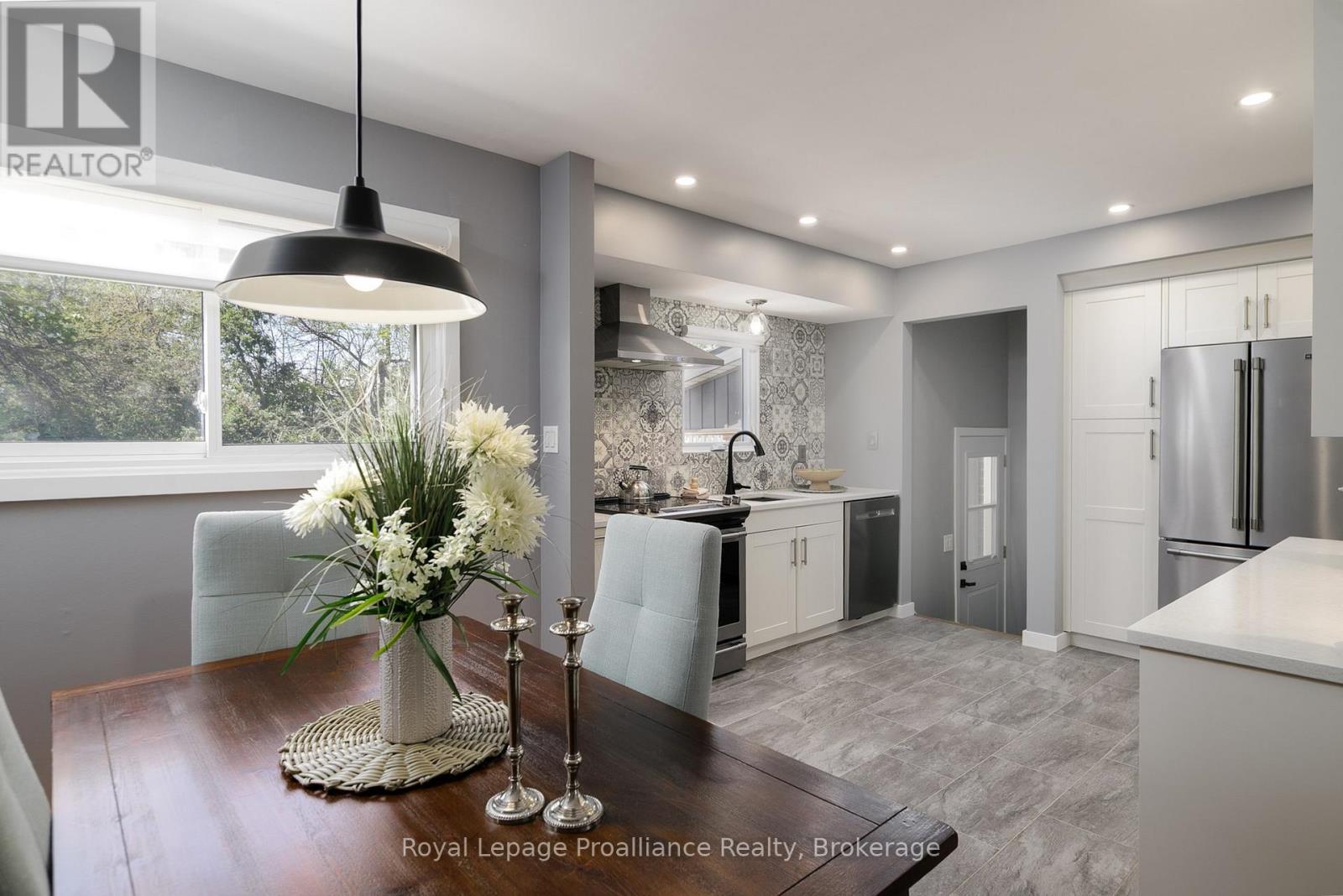 112 PROSPECT HILL - 10