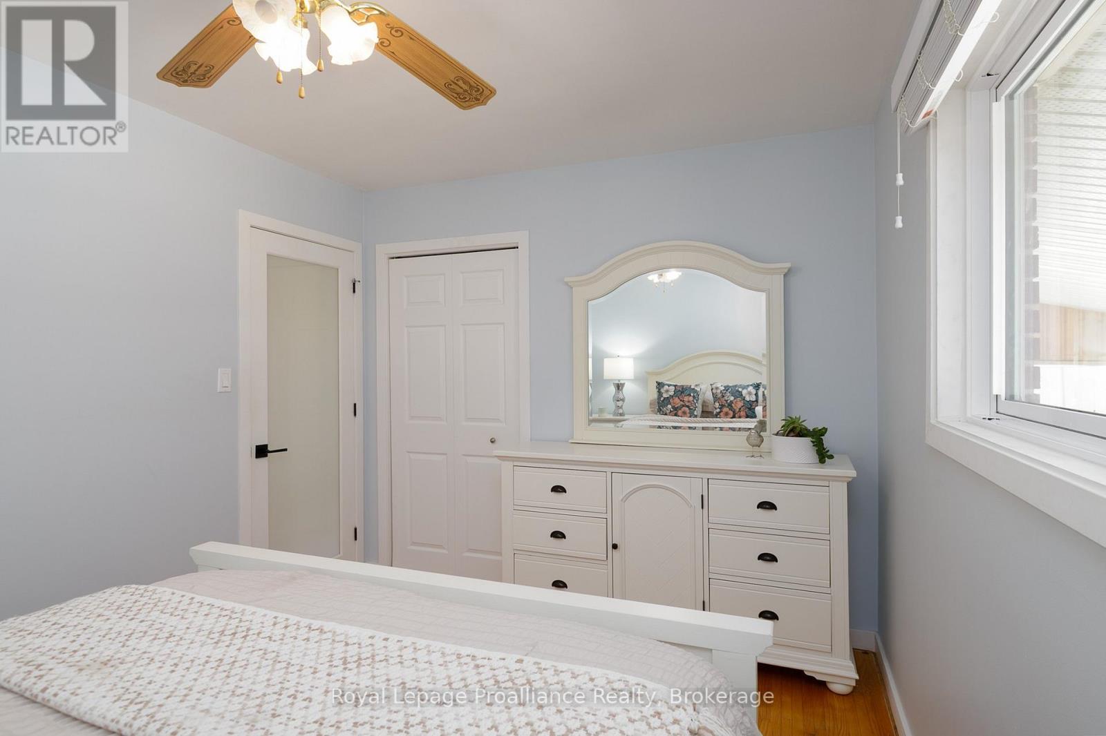 112 PROSPECT HILL - 16