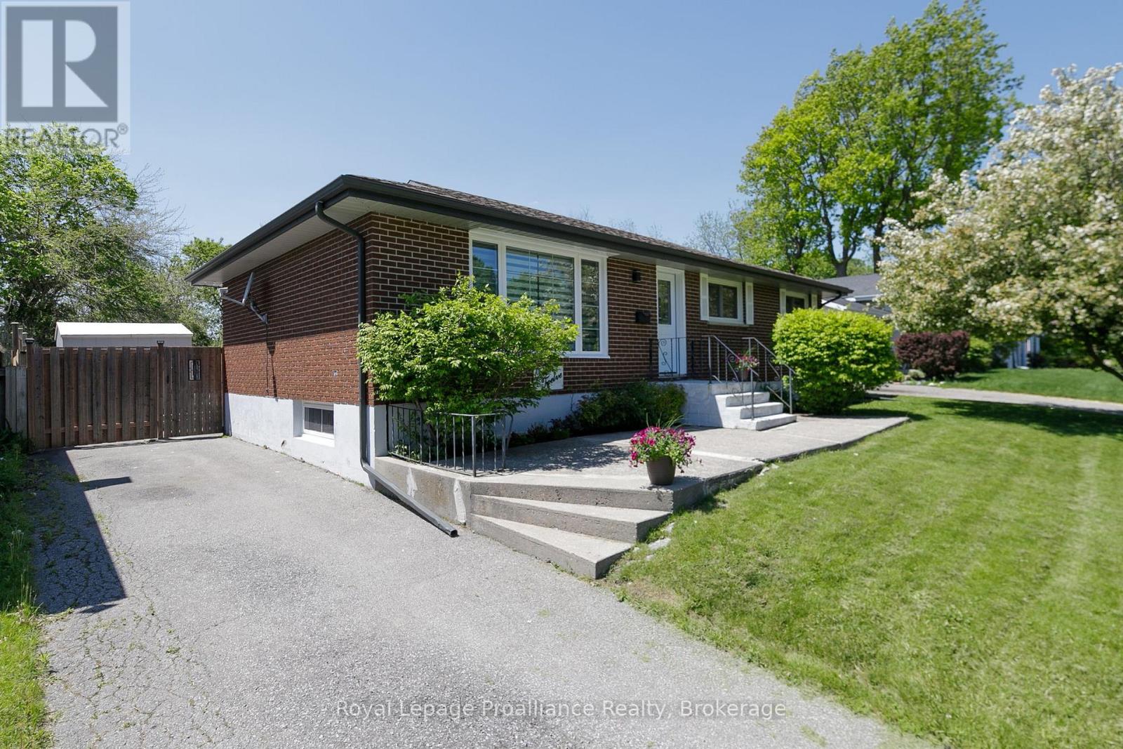 112 PROSPECT HILL - 2
