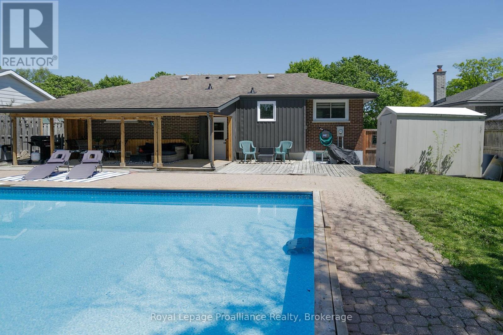 112 PROSPECT HILL - 30