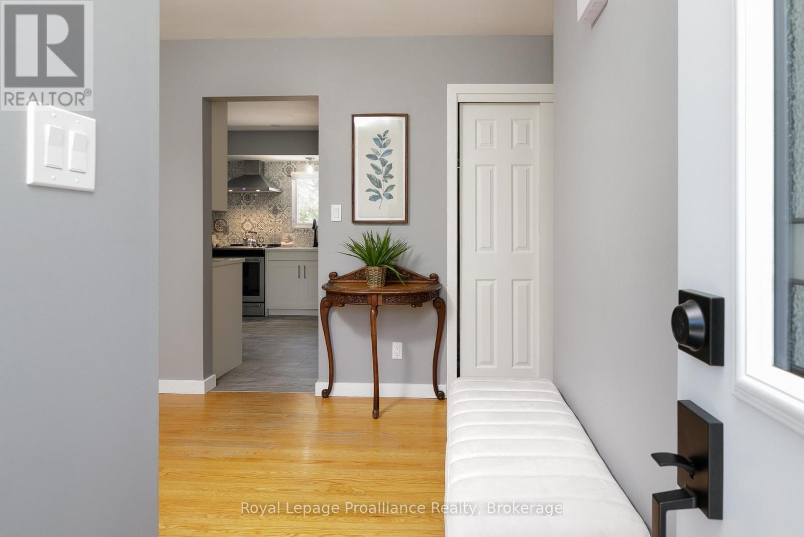 112 PROSPECT HILL - 6
