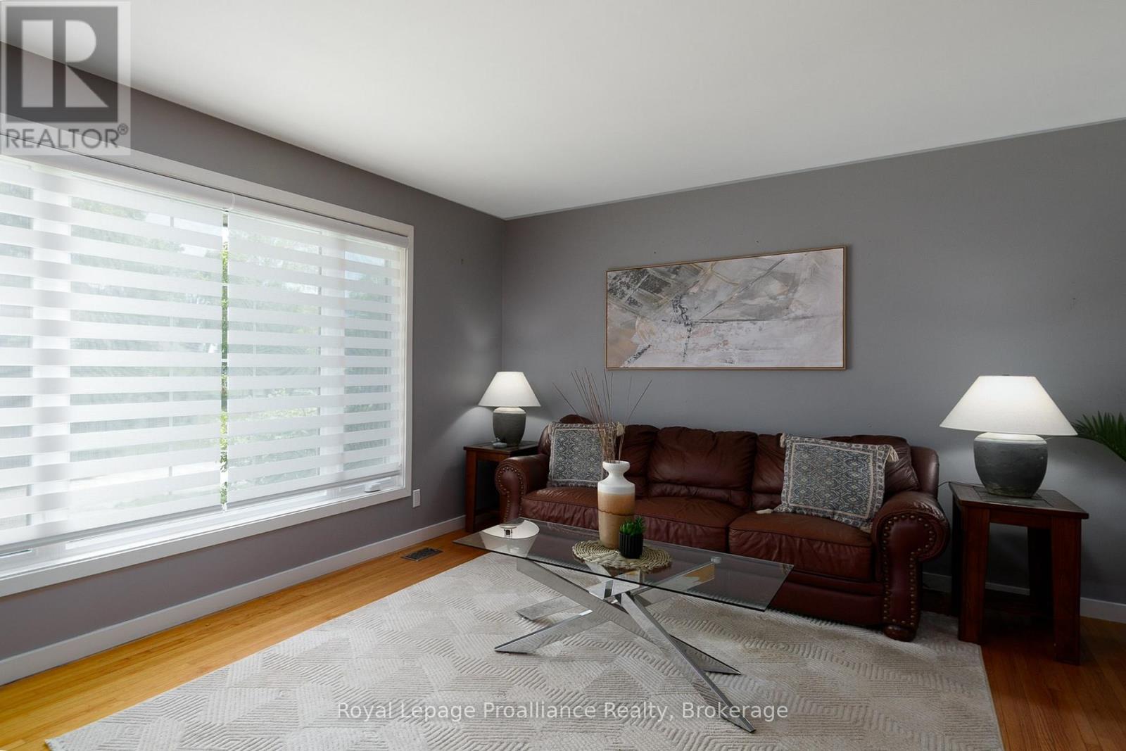 112 PROSPECT HILL - 7