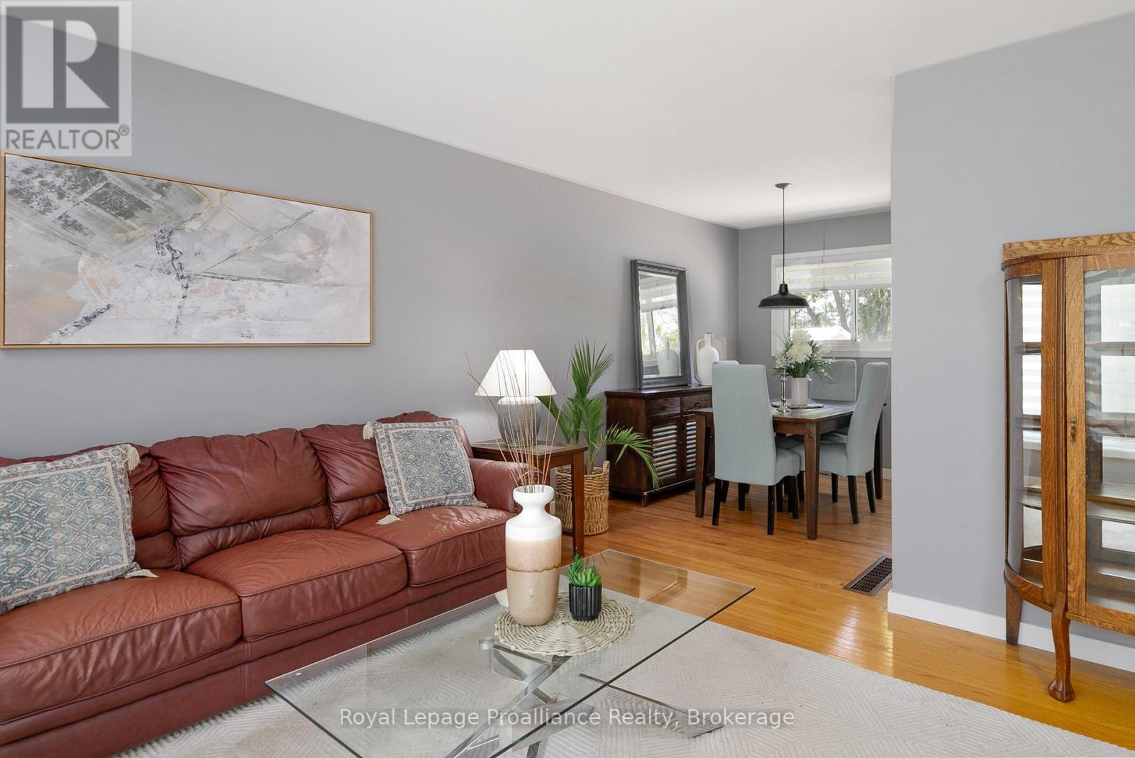 112 PROSPECT HILL - 8