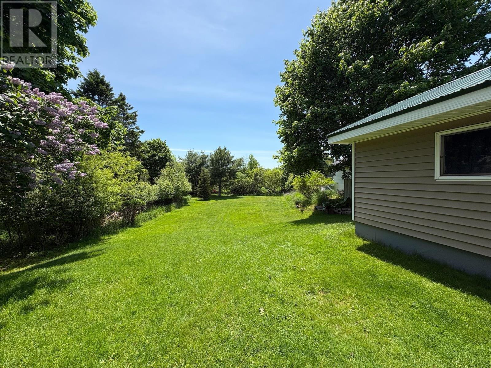 458 ROBIE Street - 39
