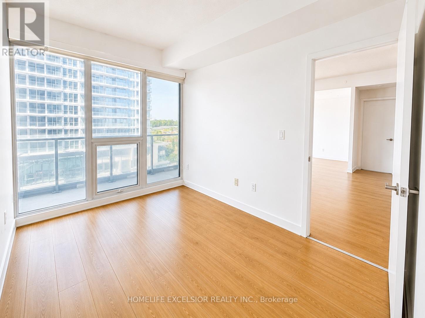 #712 115 MCMAHON DRIVE - 5