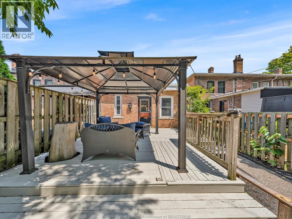 883 MONMOUTH - 10