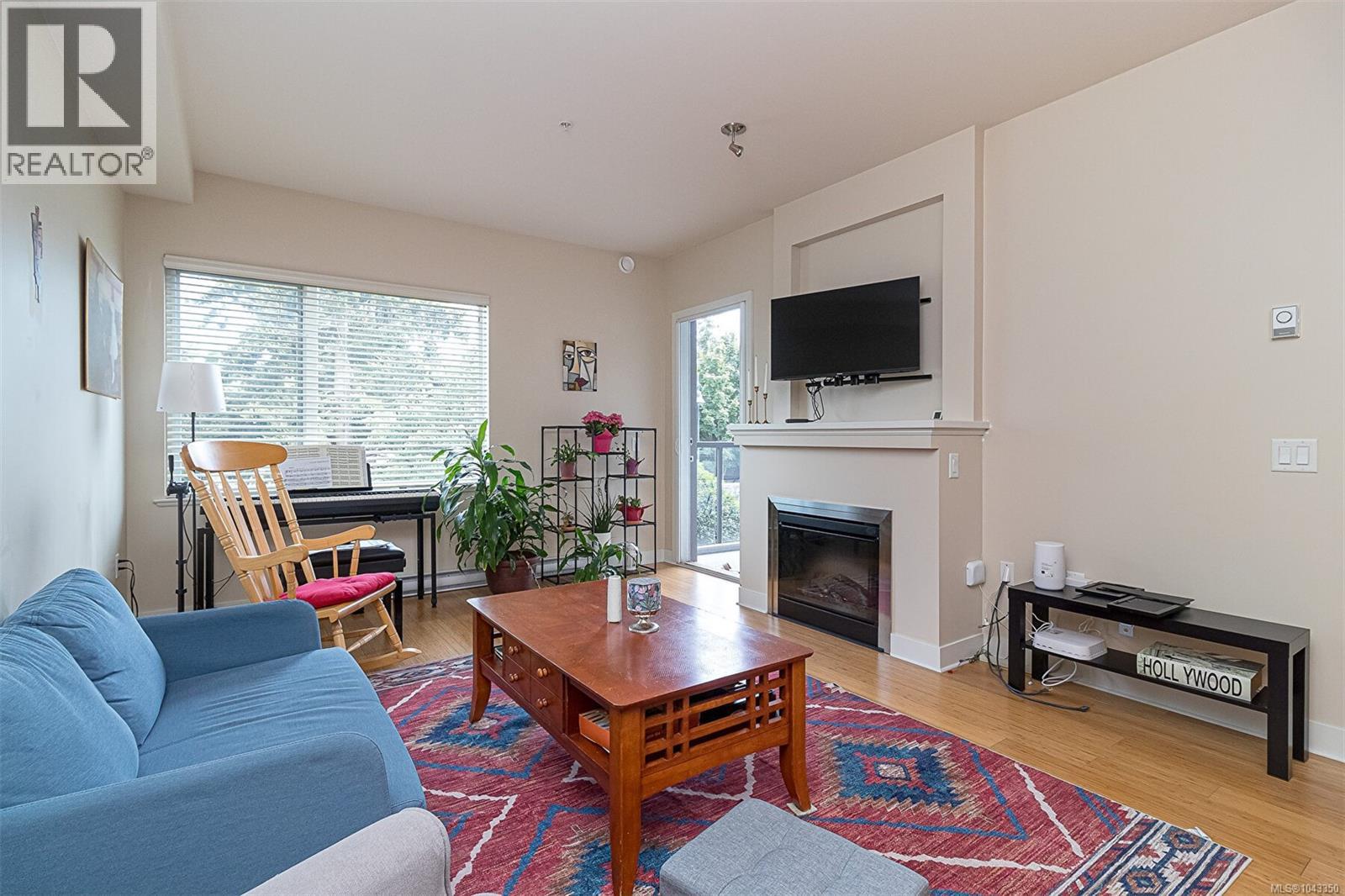 212 4394 West Saanich Road, Saanich