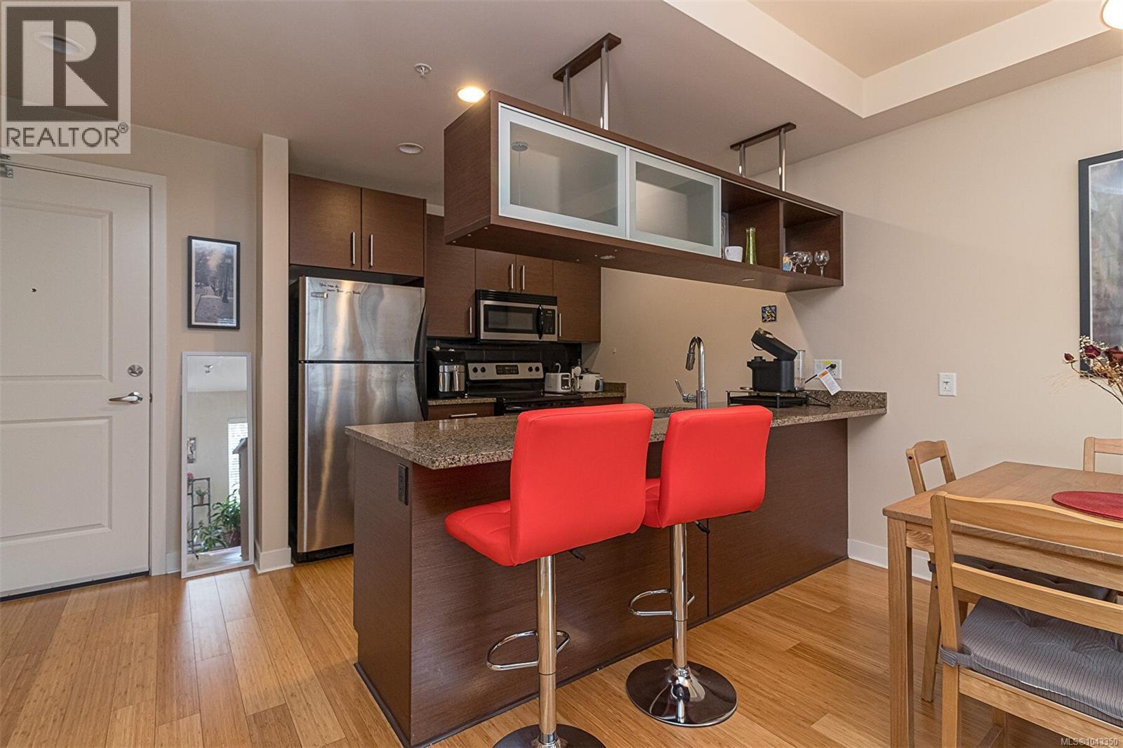 212 4394 West Saanich Road, Saanich