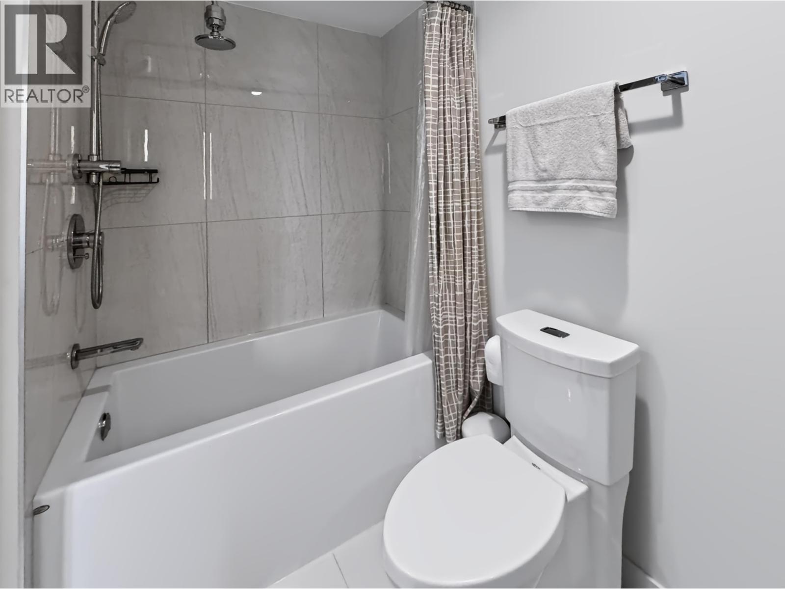 405 1401 HUNTER STREET, North Vancouver — photo 9