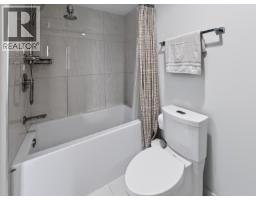 405 1401 Hunter Street, North Vancouver, BC V7J0E2 Photo 9
