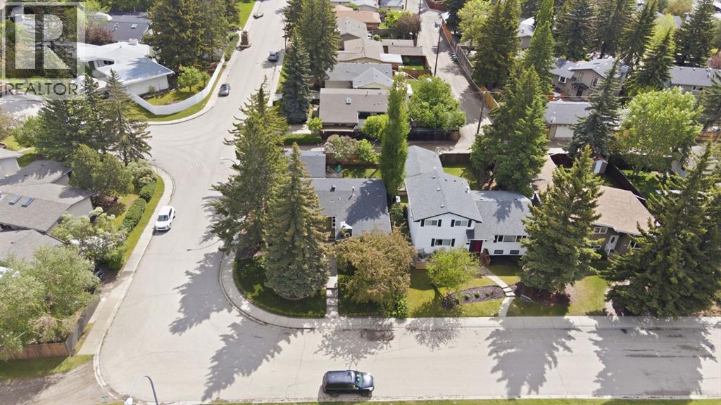 10504 Spadina Drive SW - 44
