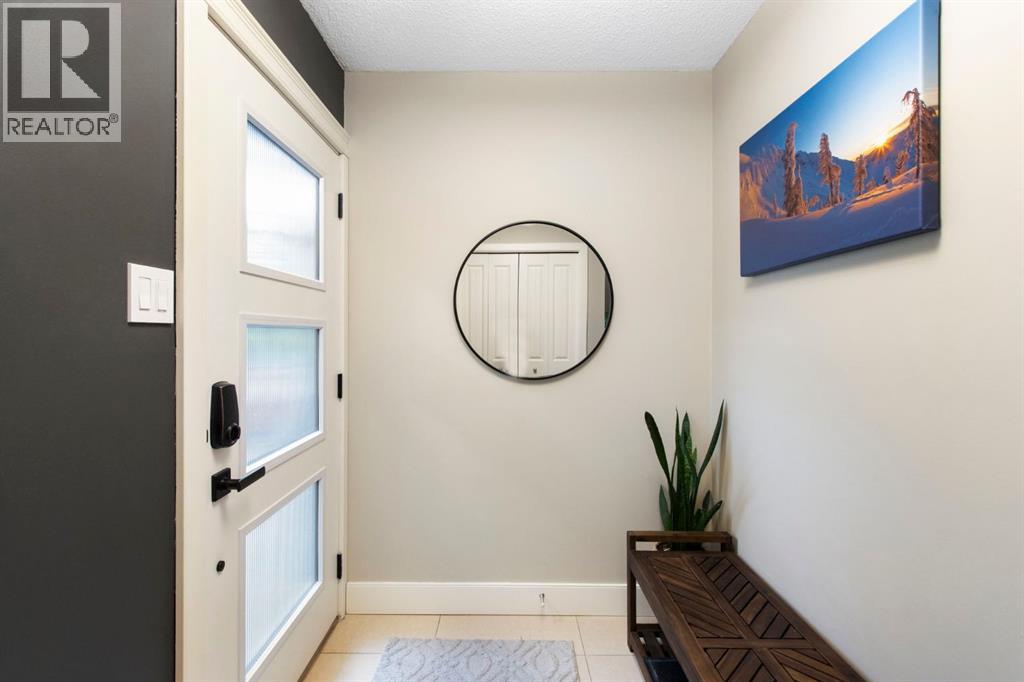10504 Spadina Drive SW - 4