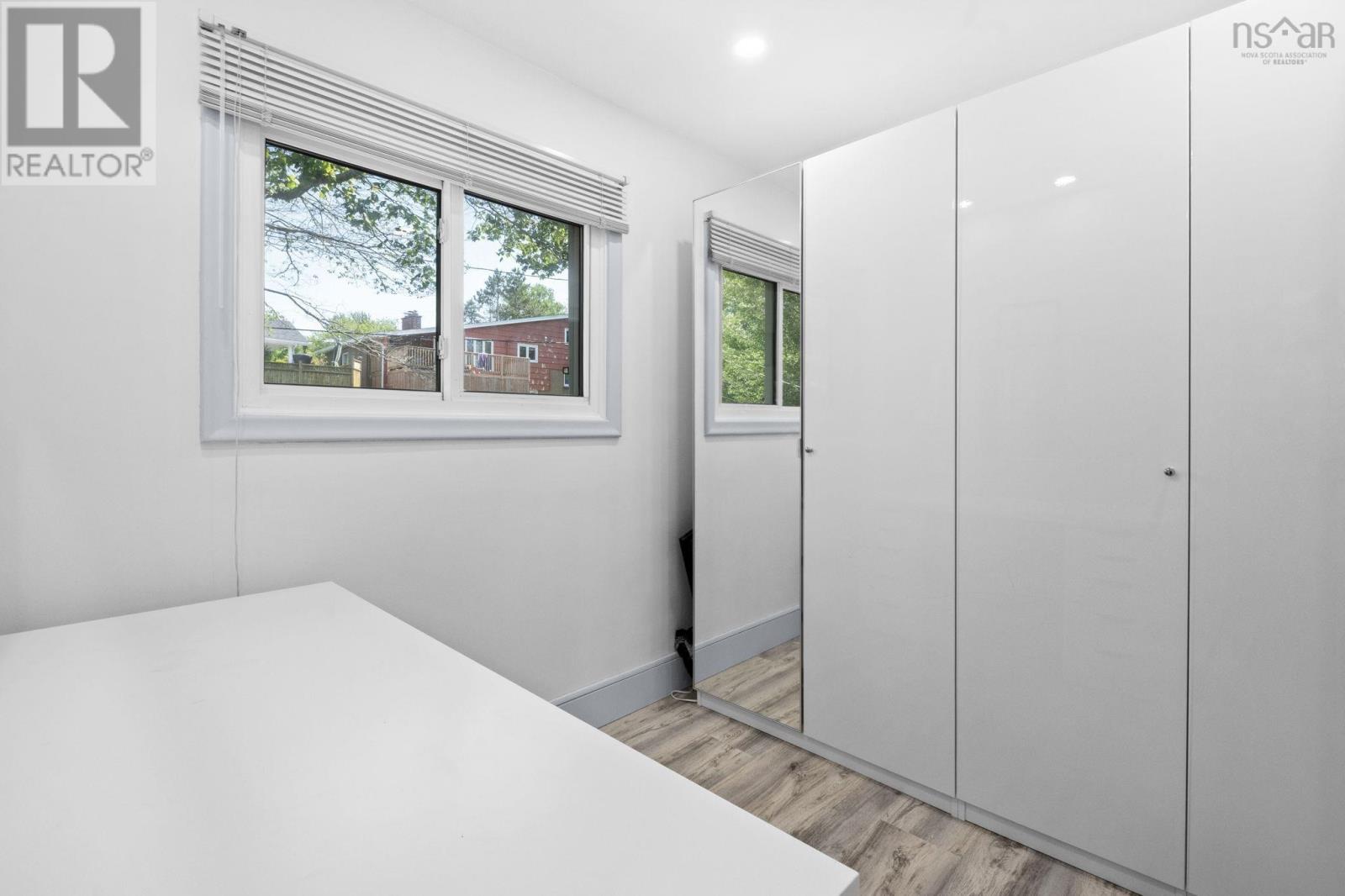 22 Northcliffe Lane - 20