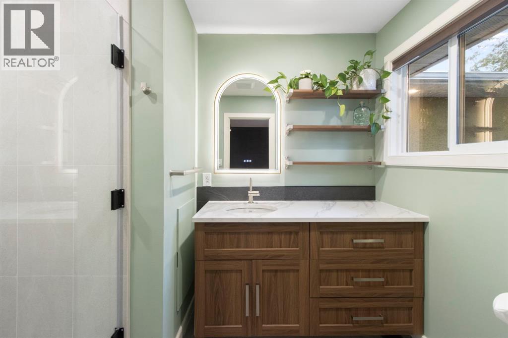 10504 Spadina Drive SW - 23