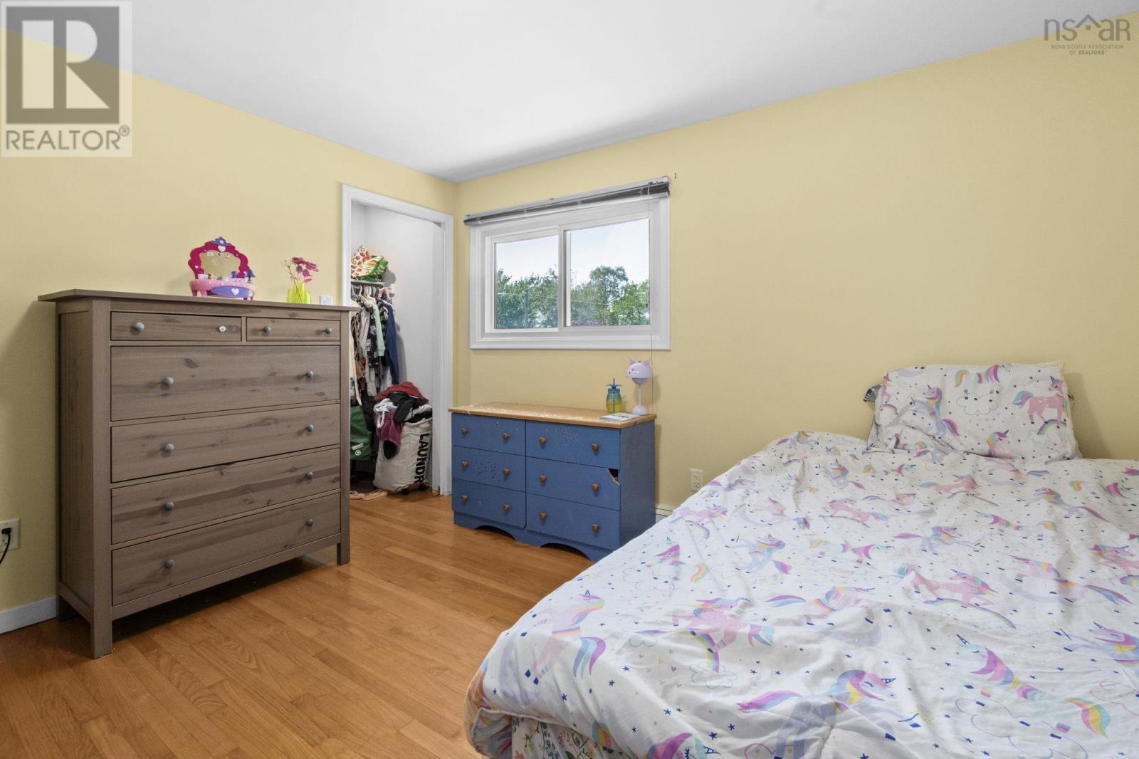 22 Northcliffe Lane - 24