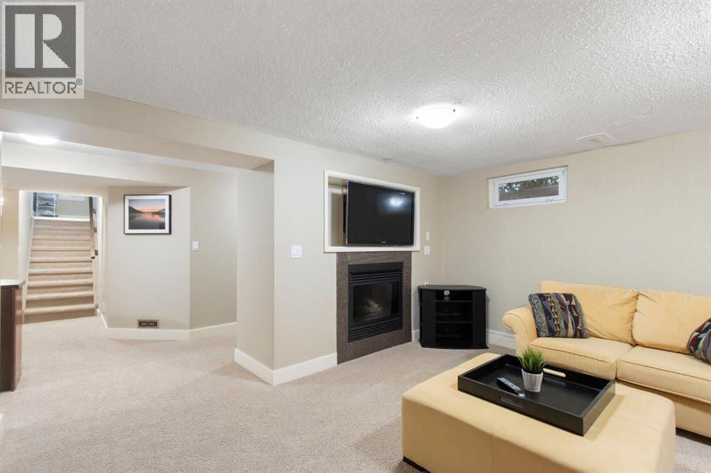 10504 Spadina Drive SW - 35