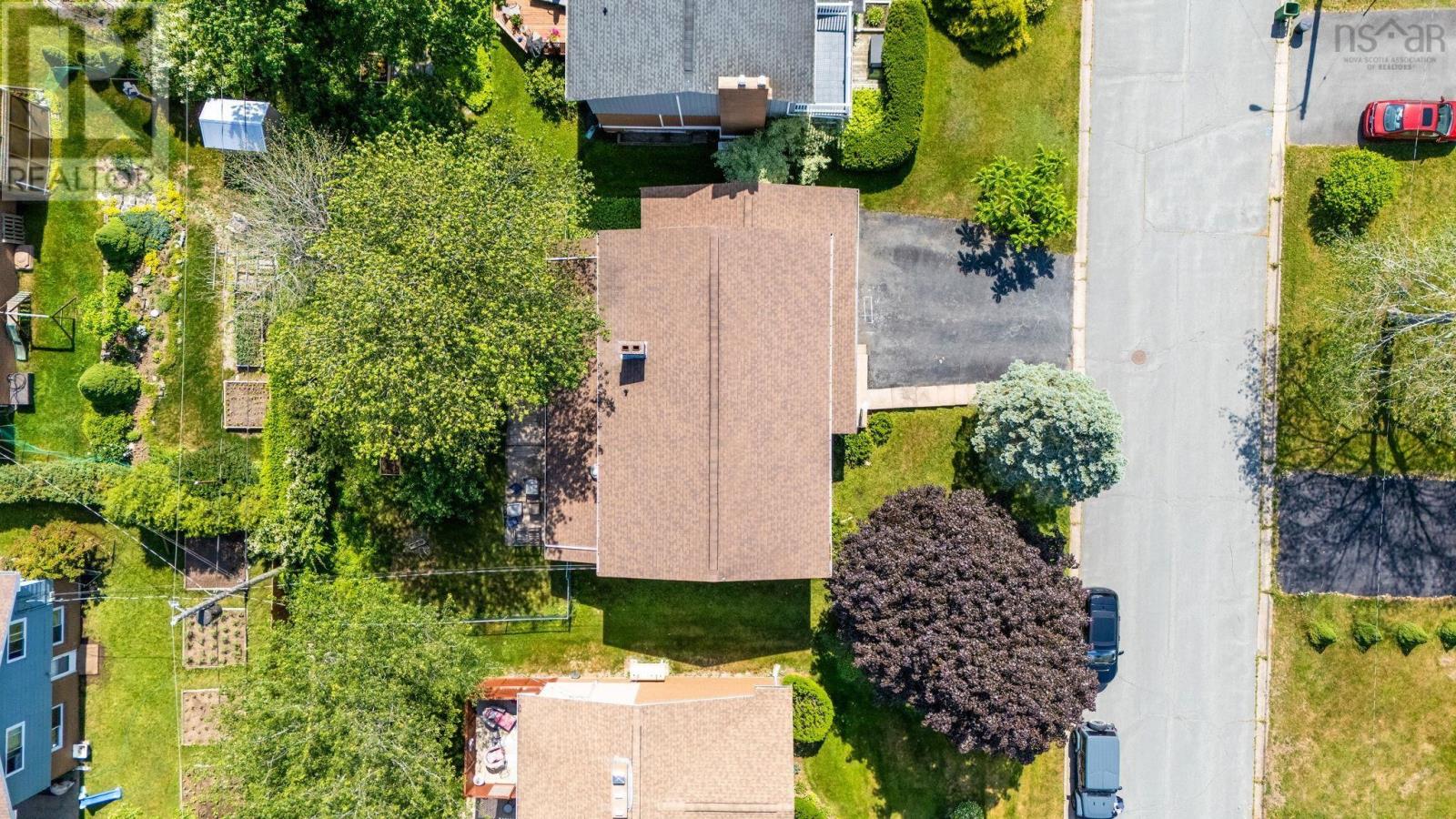 22 Northcliffe Lane - 44