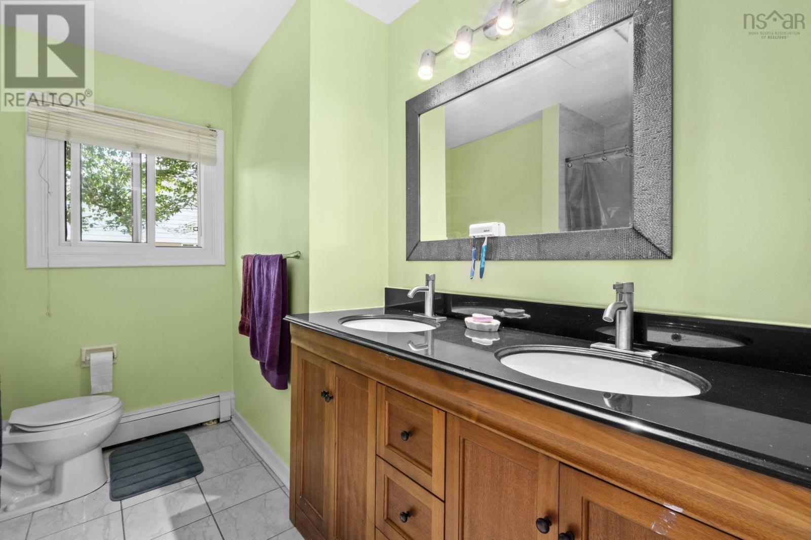 22 Northcliffe Lane - 31