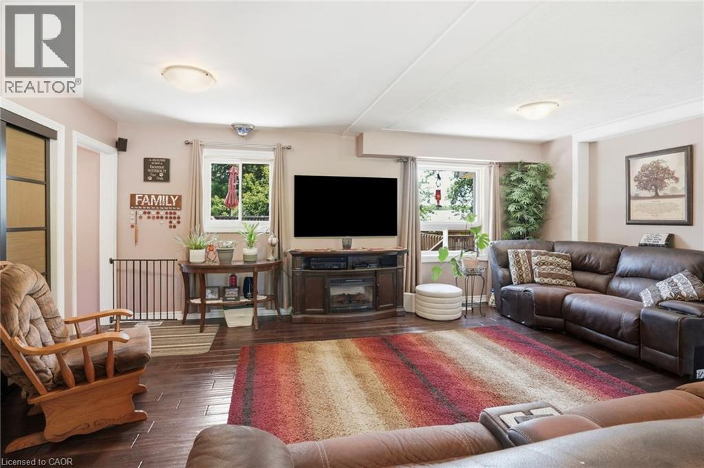 25 SAVERYN Road - Image 9