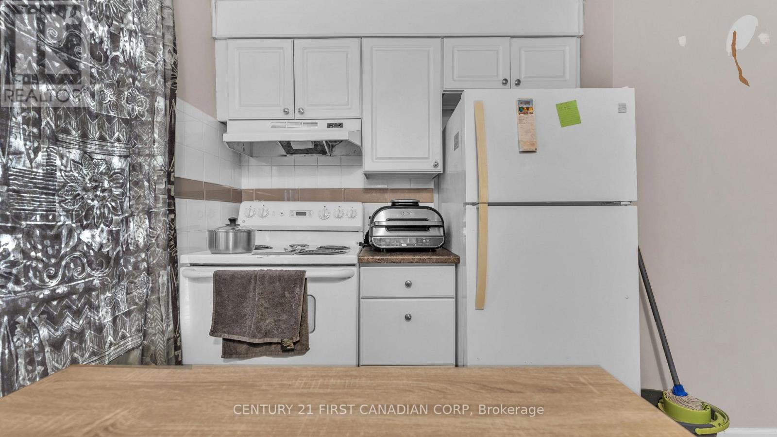 118 WHARNCLIFFE ROAD S - 15