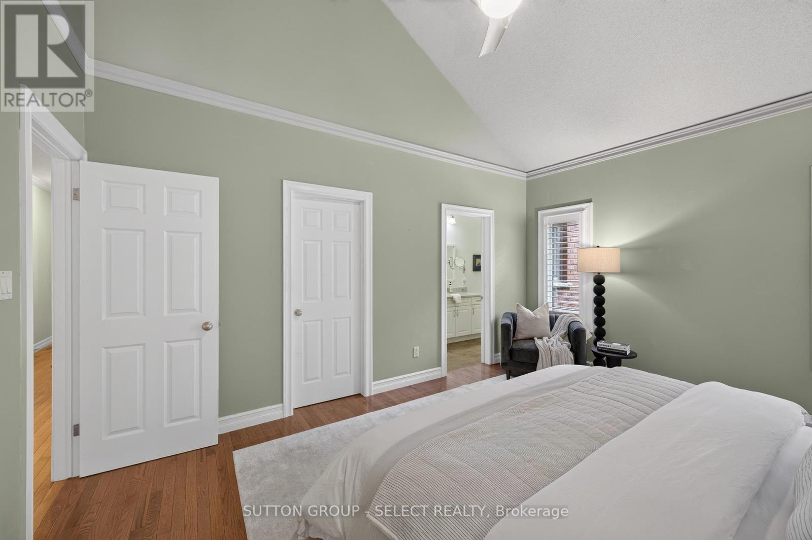 #104 25 BECHER STREET - 18