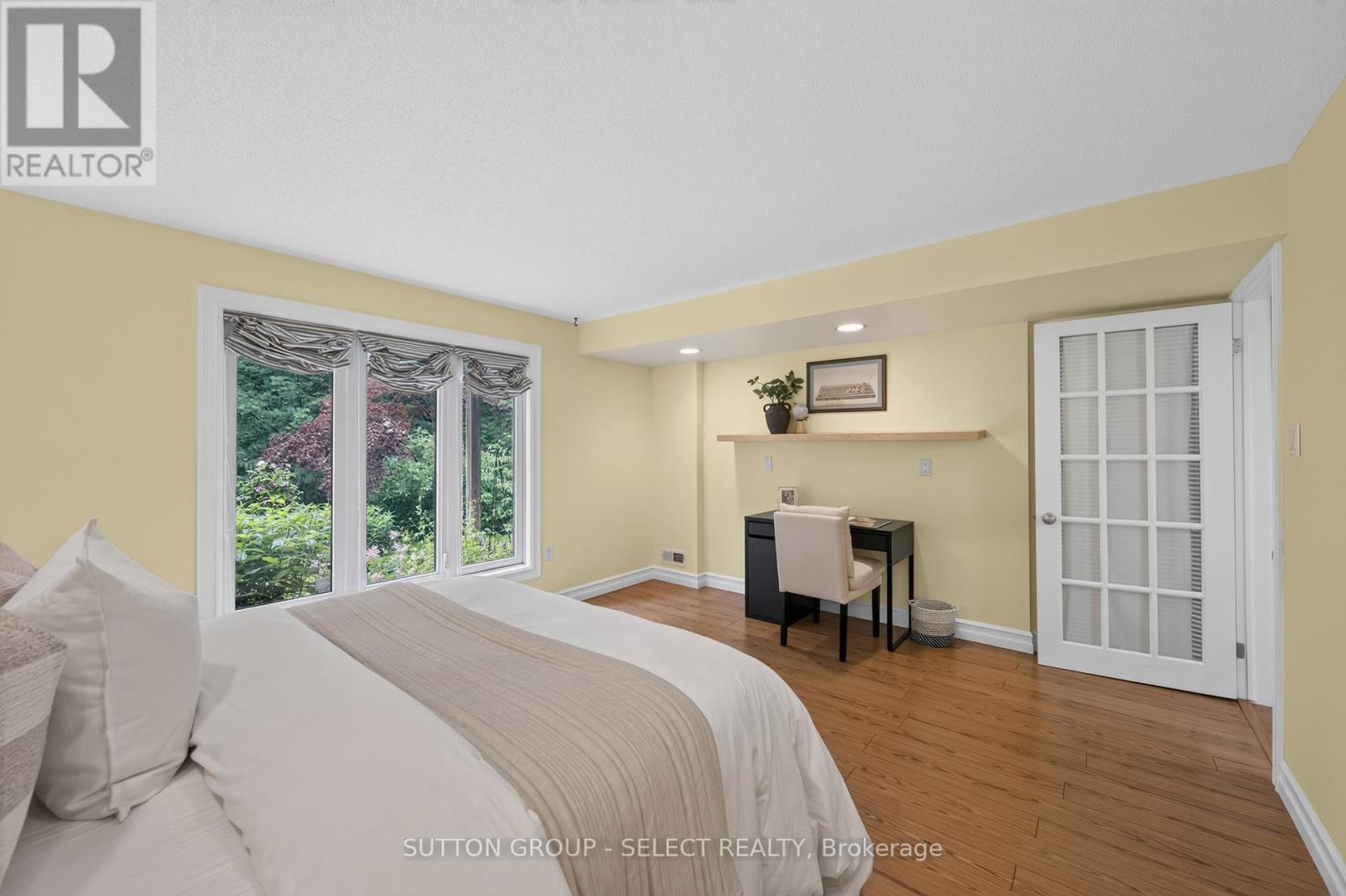 #104 25 BECHER STREET - 27