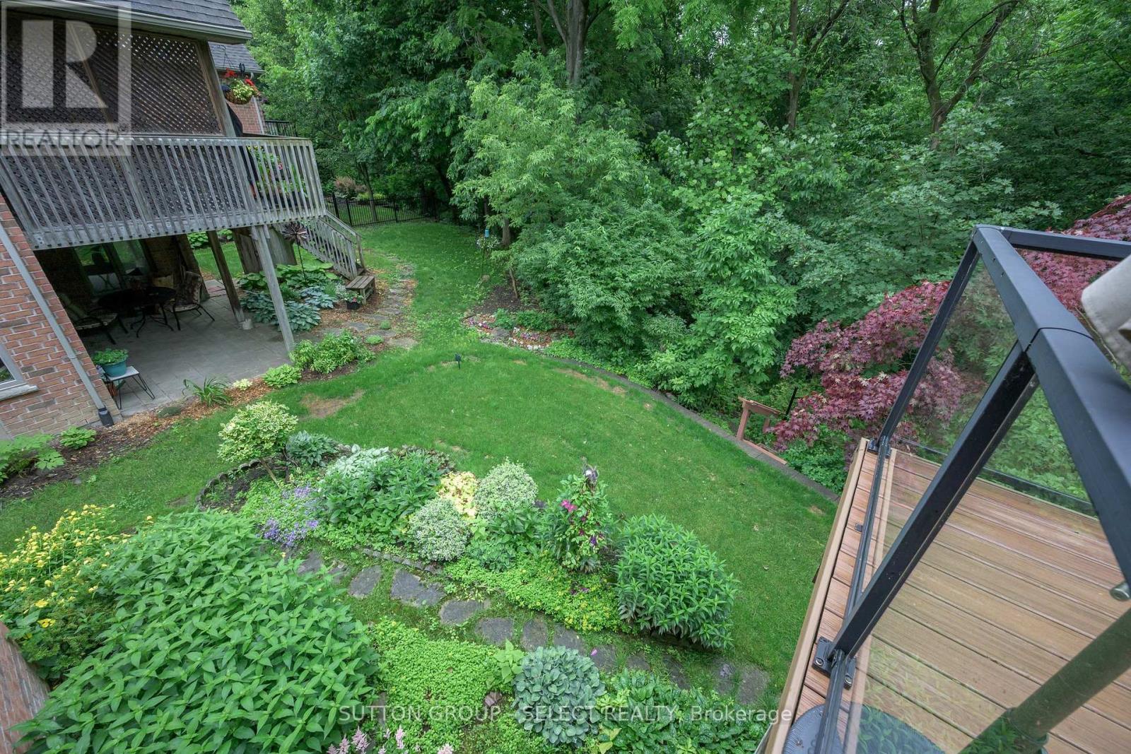 #104 25 BECHER STREET - 33