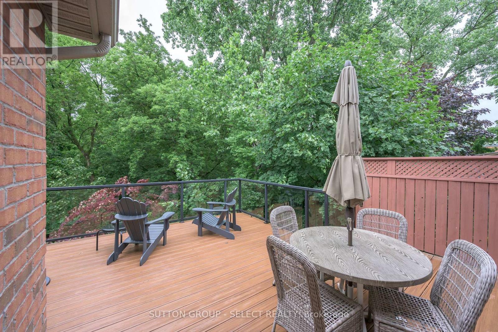 #104 25 BECHER STREET - 41