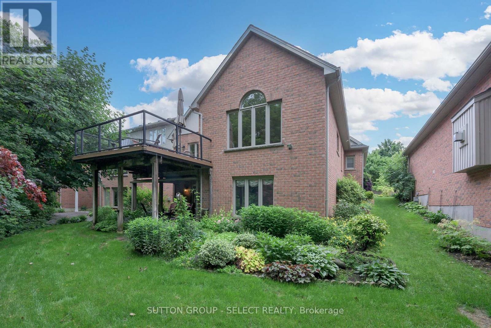 #104 25 BECHER STREET - 42