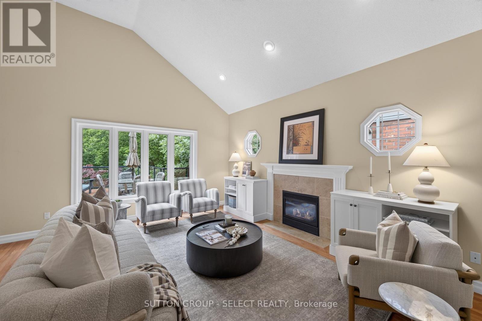 #104 25 BECHER STREET - 8