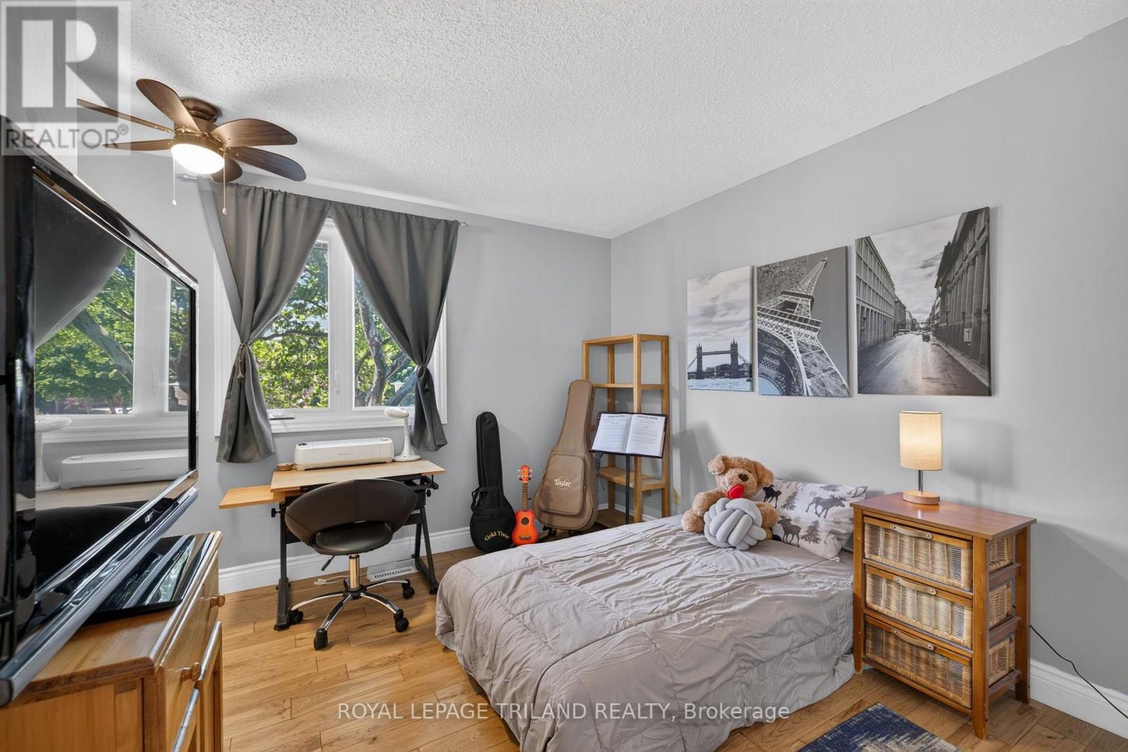 1077 MAHOGANY CRESCENT - 26