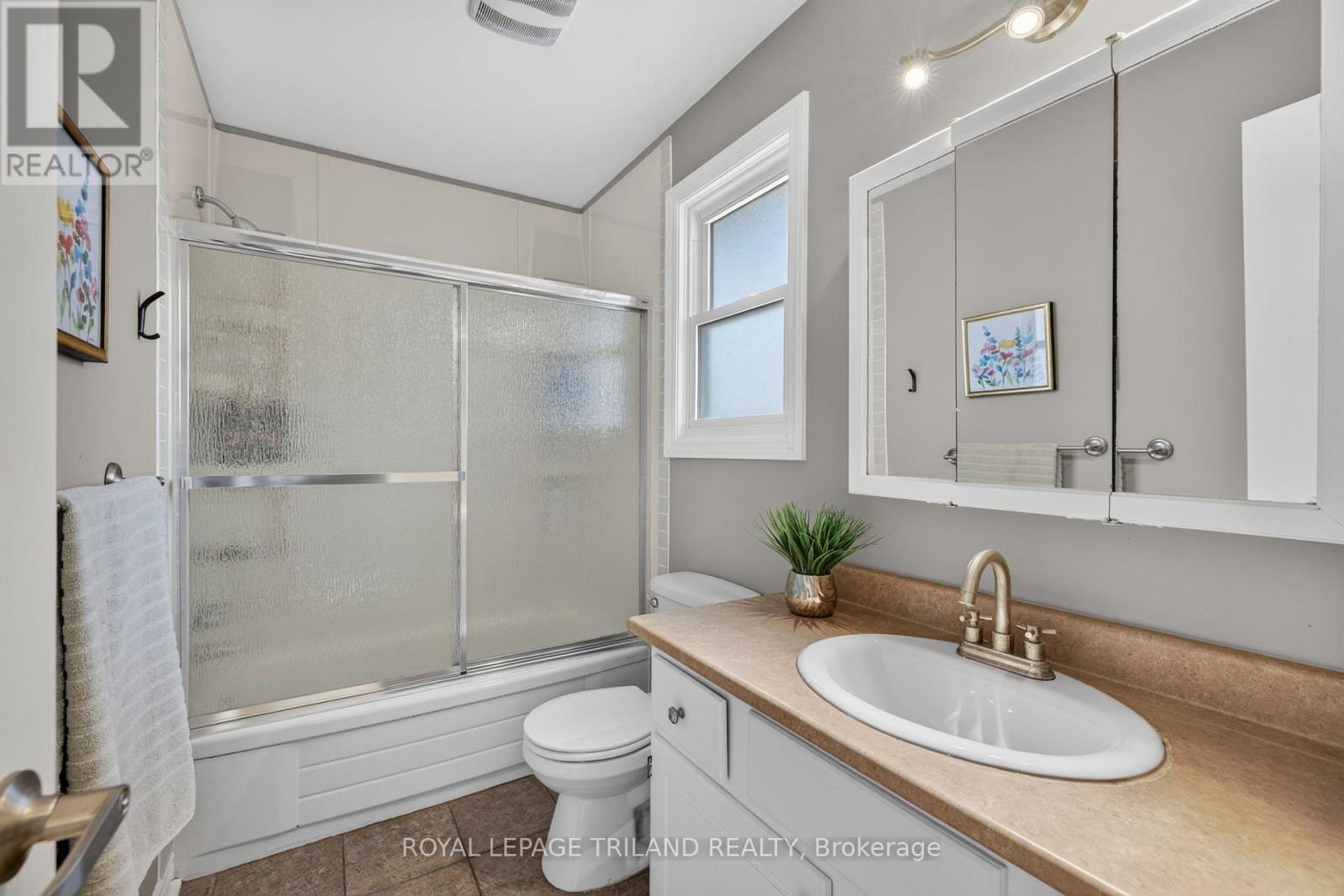 1077 MAHOGANY CRESCENT - 28