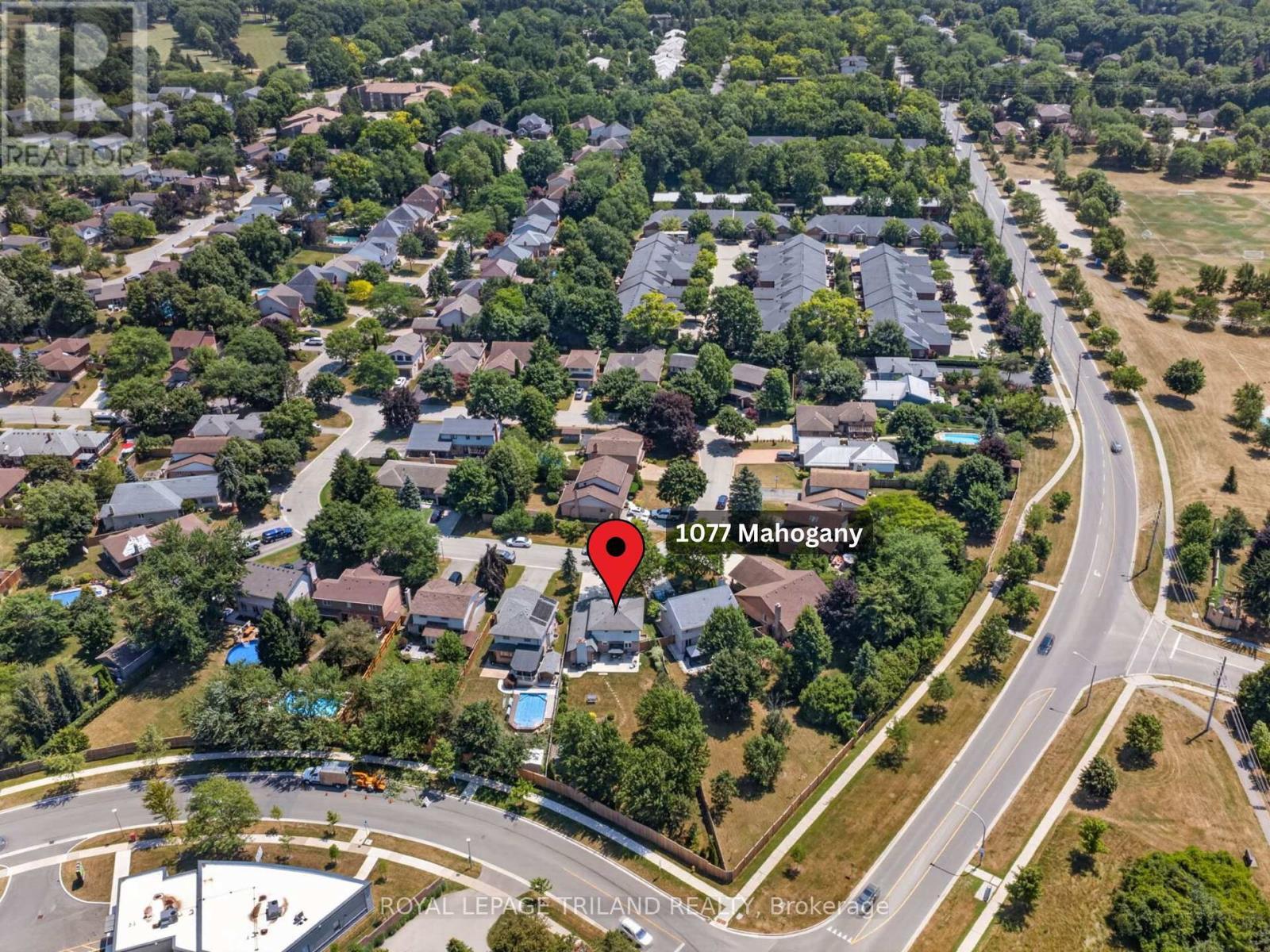 1077 MAHOGANY CRESCENT - 41