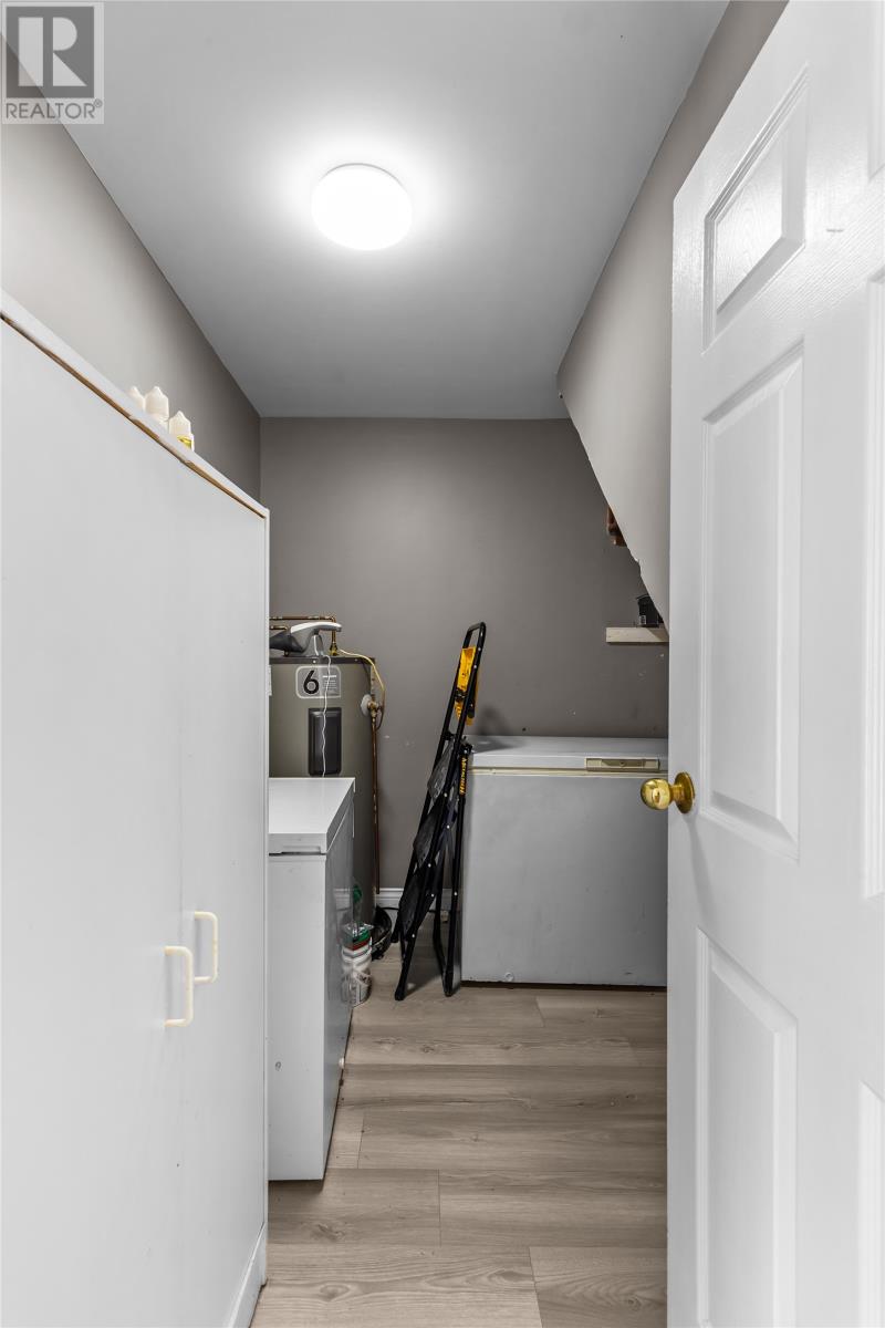 5 Mooney Crescent - 11