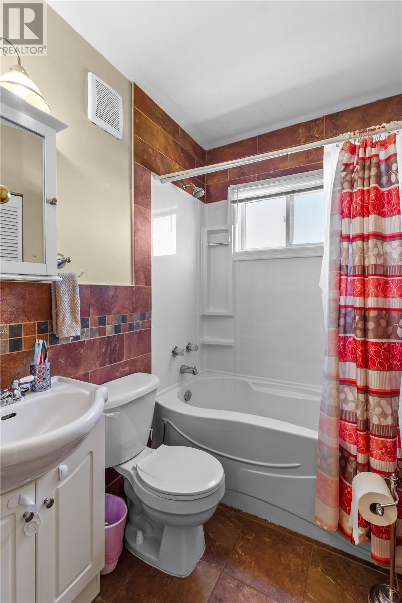 5 Mooney Crescent - 12