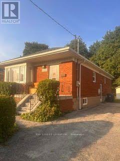 Photo of 1285 Warden Avenue