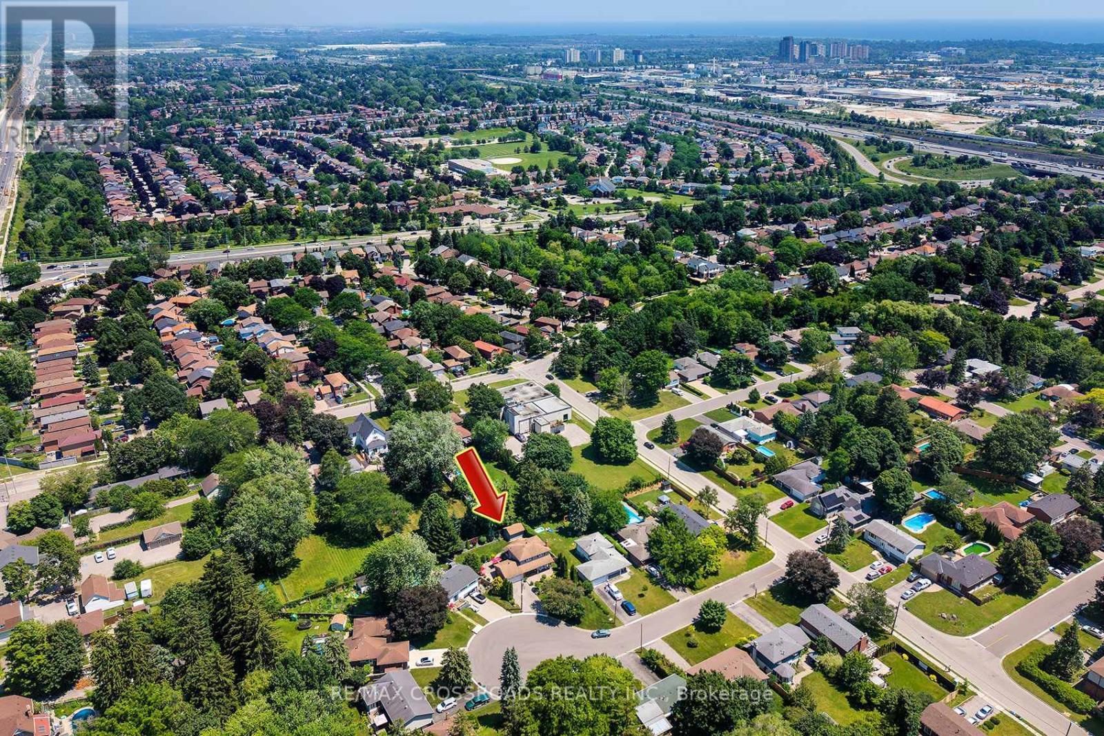 7 DINGLEY COURT - 2