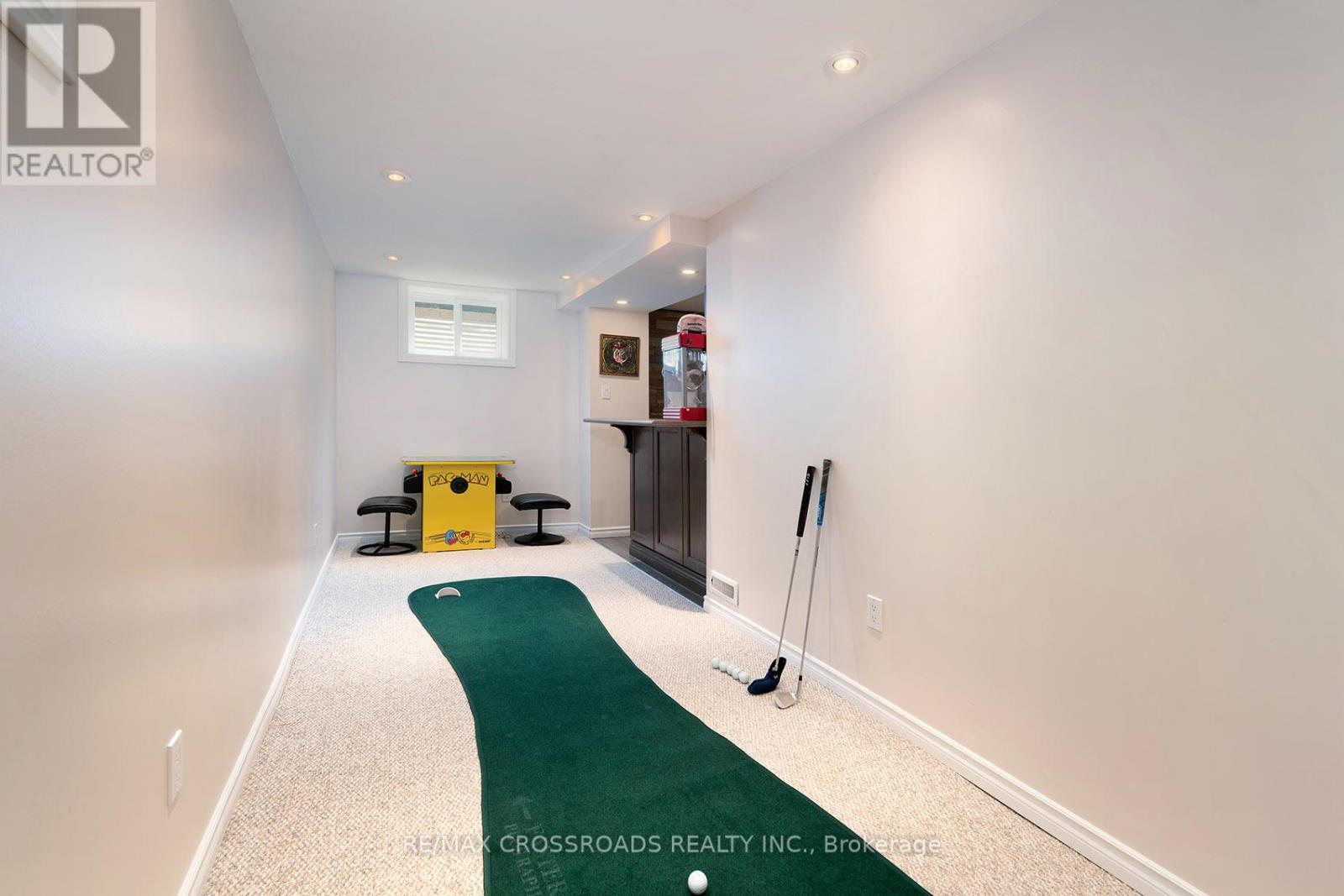 7 DINGLEY COURT - 34