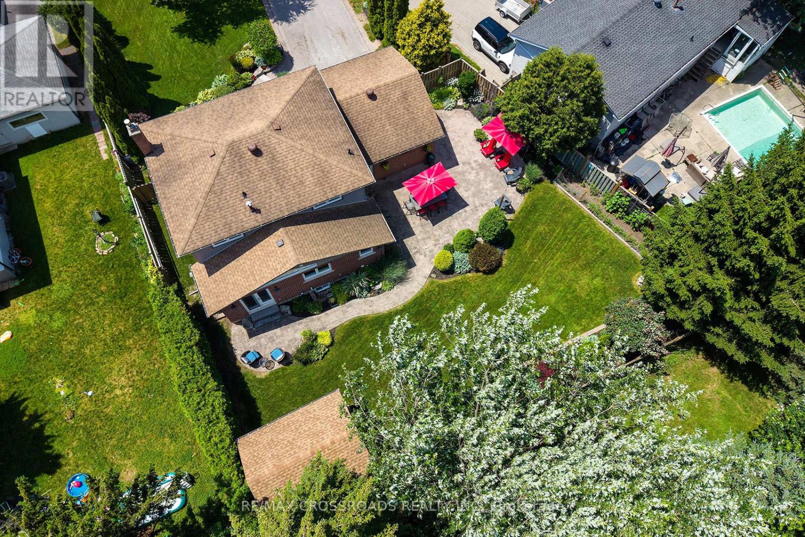 7 DINGLEY COURT - 45