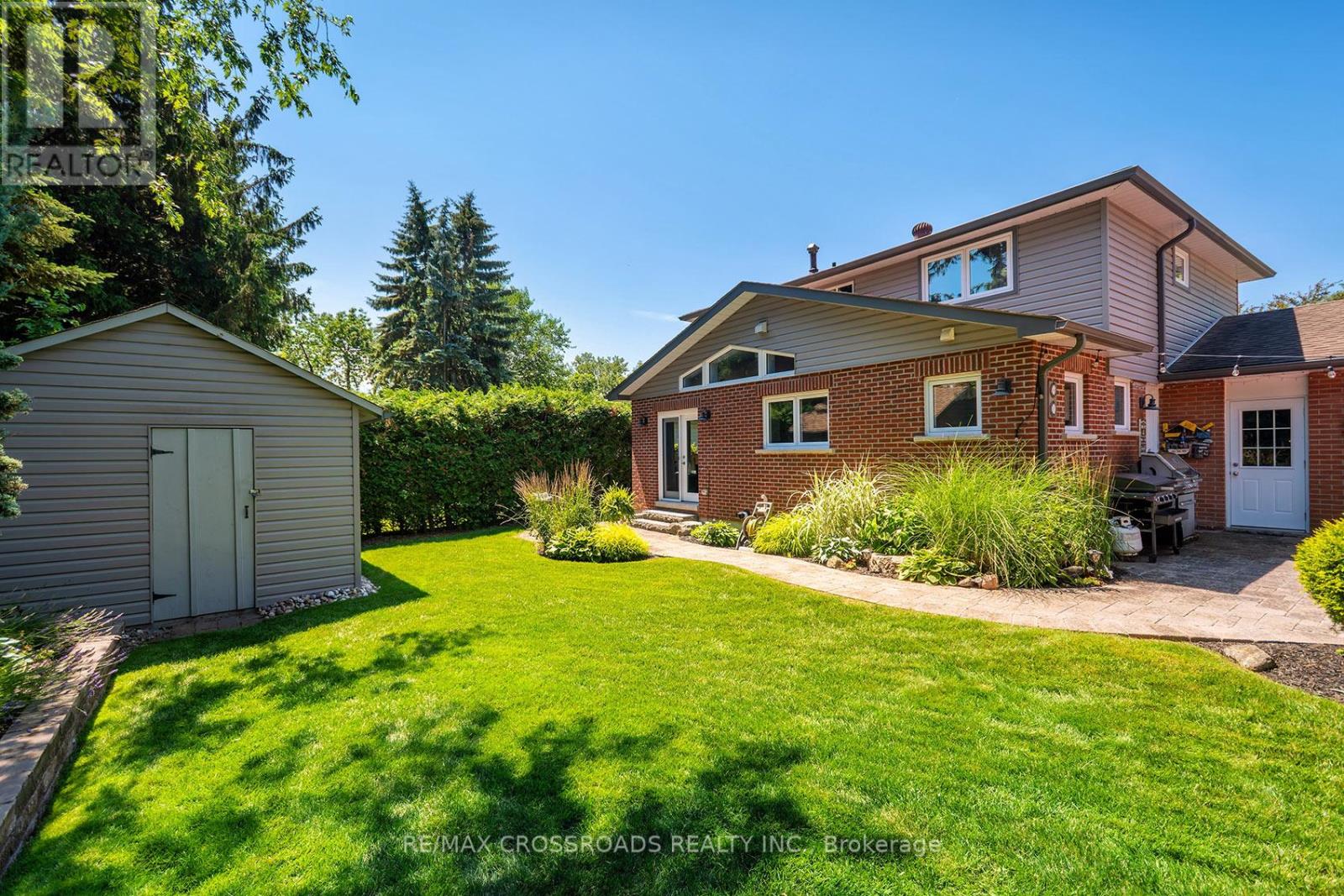 7 DINGLEY COURT - 46