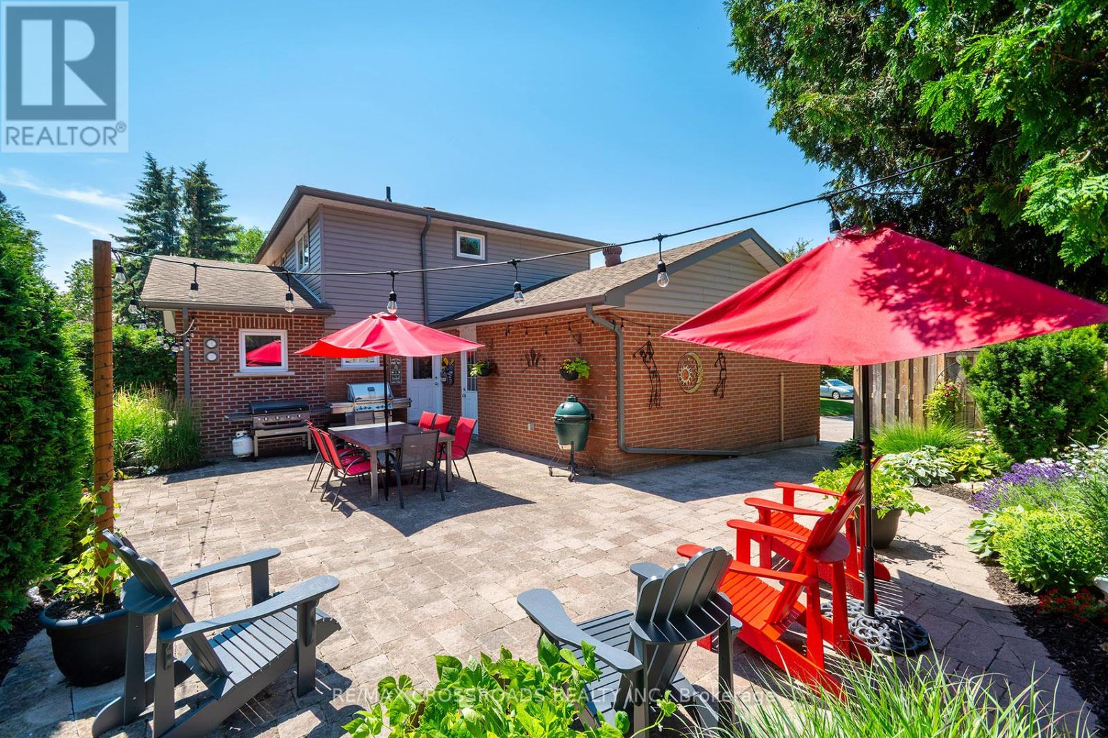 7 DINGLEY COURT - 47