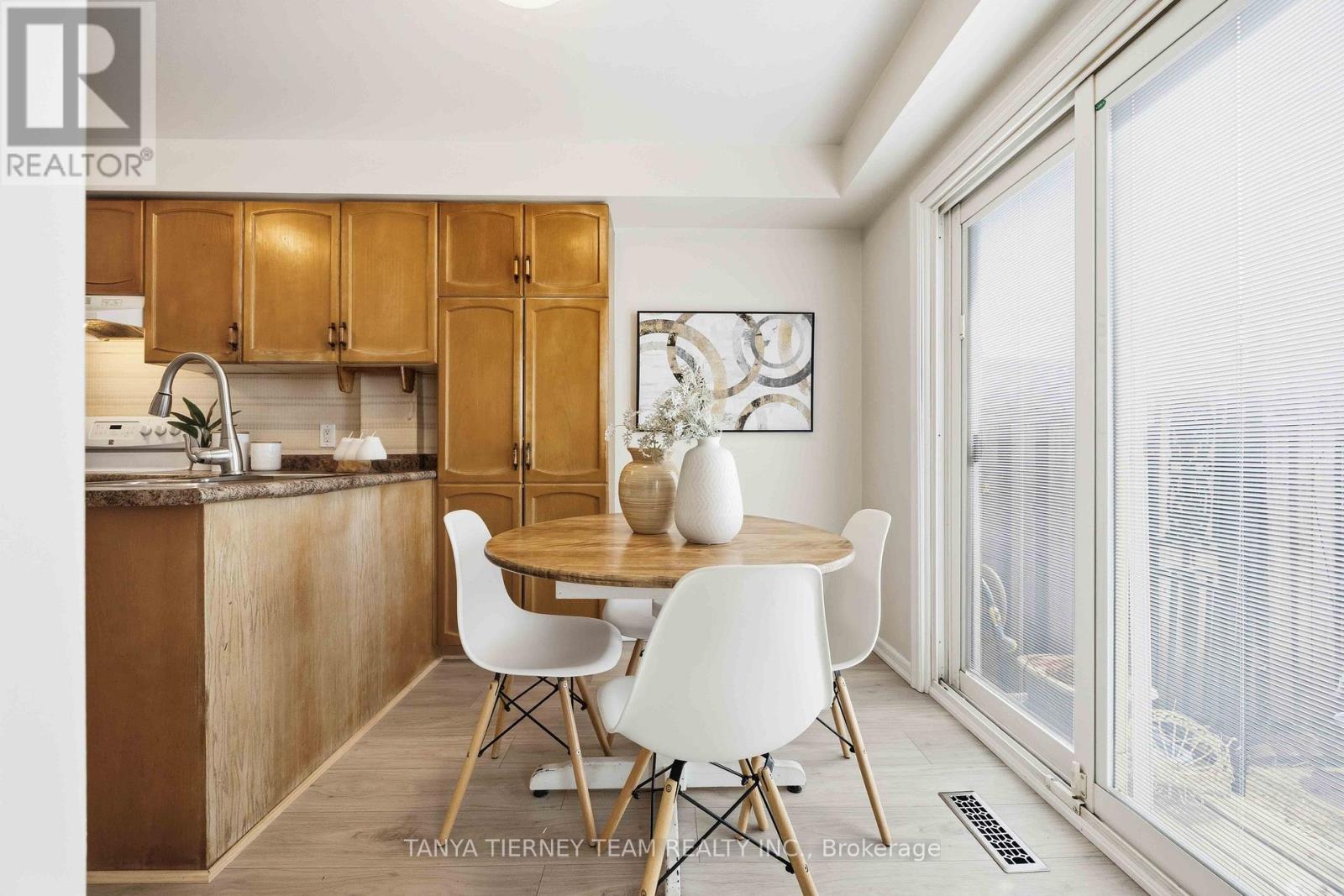 60 PIDDUCK STREET - 16