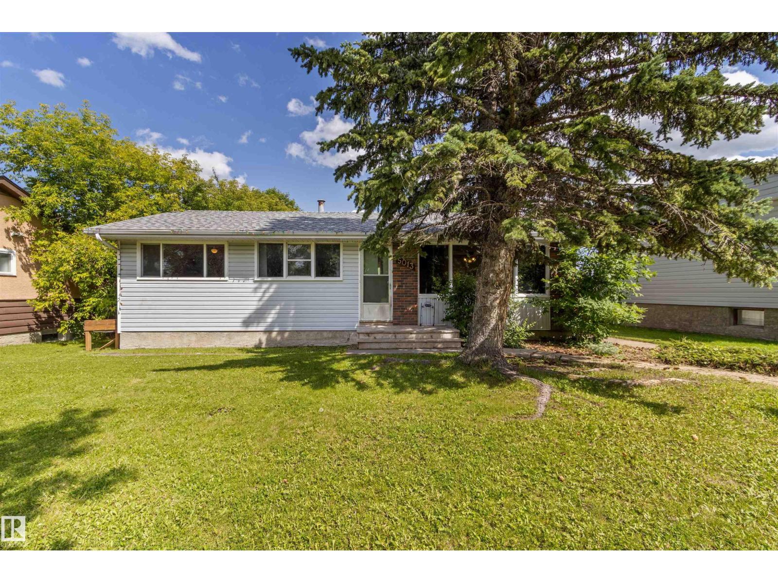 5013 46 ST - 1
